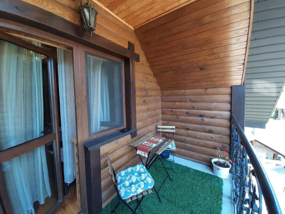 Садиба Орисин Явір Orysyn Yavir Hostal Svityaz' Exterior foto